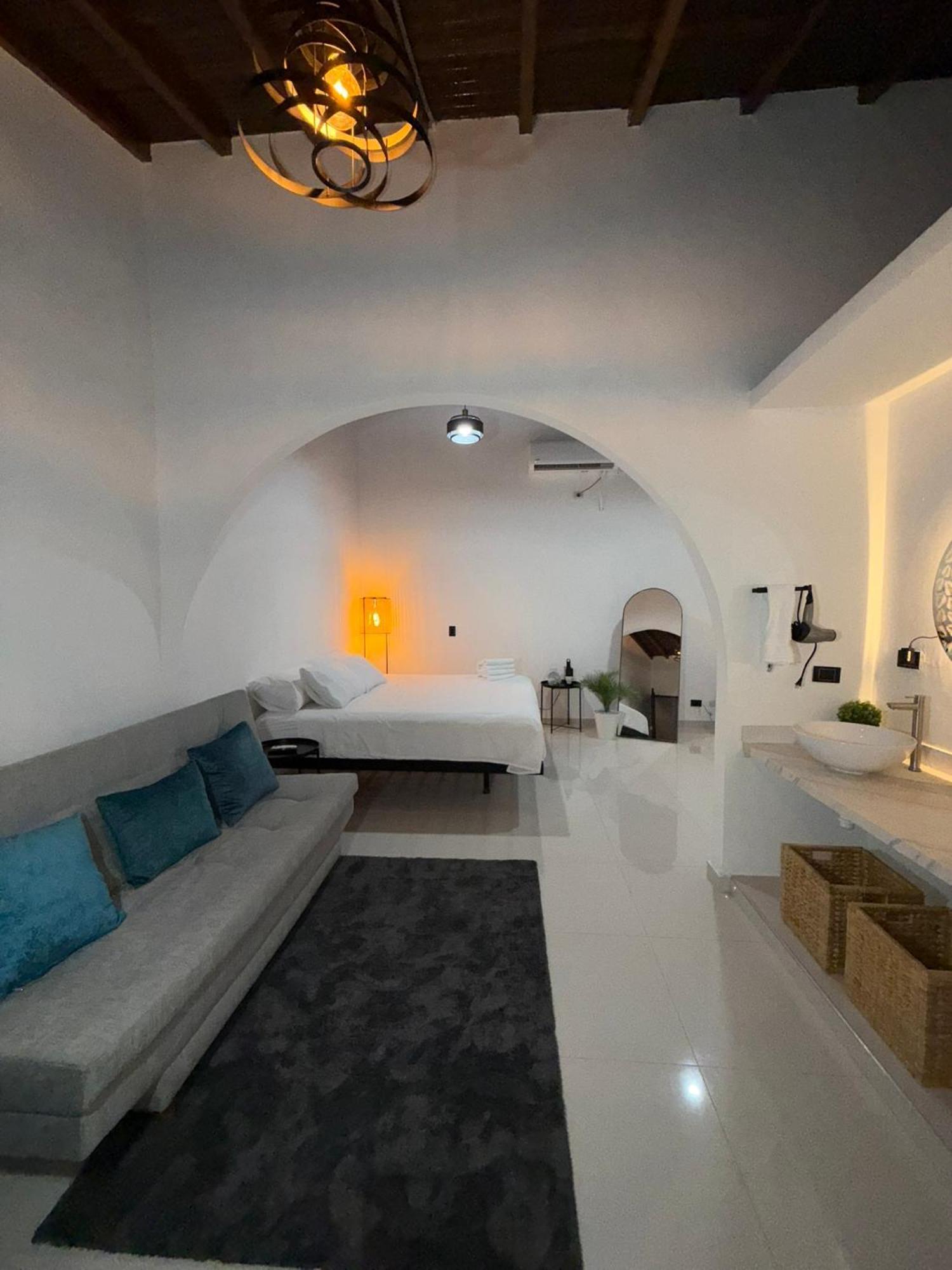 Clandestino - Hotel Boutique Ла Дорада Екстериор снимка